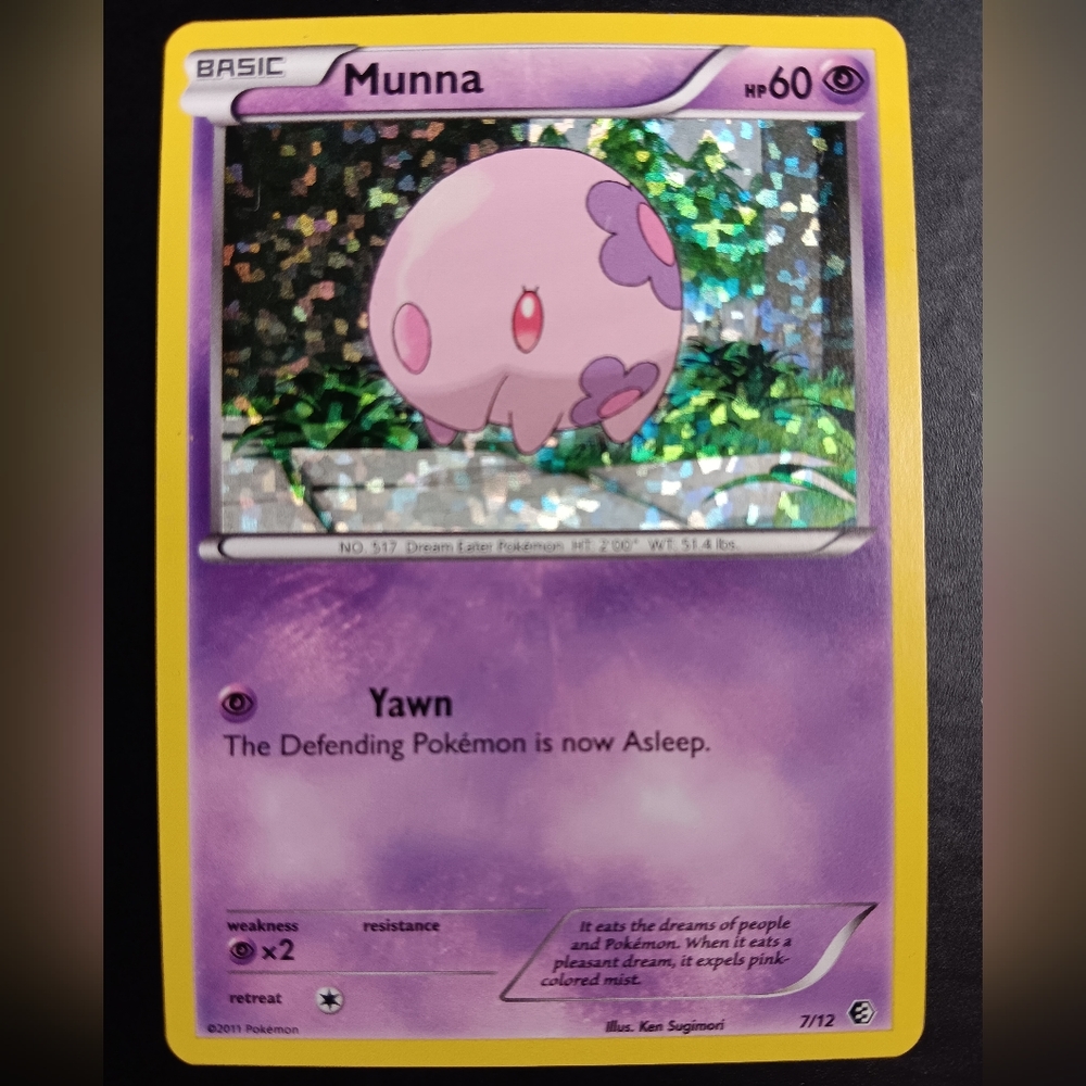 Munna Pokemon Card - 2011 McDonalds Promo - 7/12 Rare Holo